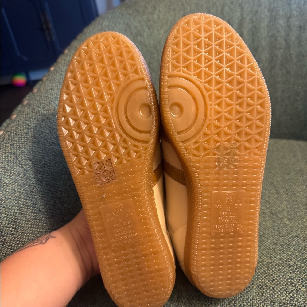 Love Rio Sneaker 10 - Picture 3 of 5